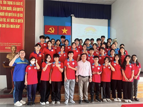 Diễn đàn xây dựng tình bạn đẹp - nói không với bạo lực học đường