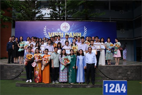 Lễ tuyên dương khen thưởng học đạt được những thành tích cao trong Ngày hội Olympic tháng 4 Thành phố Hồ Chí Minh, Cuộc thi hùng biện tiếng Anh dành cho học sinh THPT năm 2024 và Cuộc thi “Đầu bếp trẻ” lần thứ IX được Sở Giáo dục và Đào tạo Thành phố Hồ Chí Minh tổ chức.