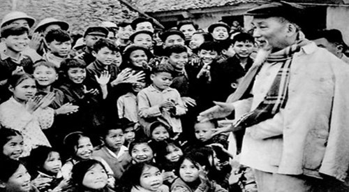 Chiếc vòng bạc