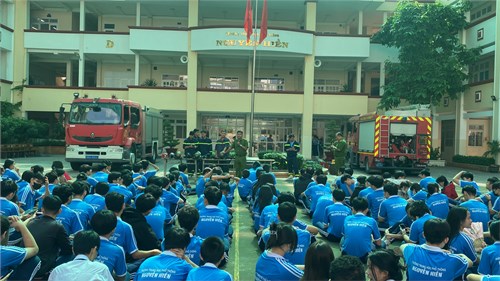Chương trình tuyên truyền, trải nghiệm, thực hành chữa cháy và cứu nạn cứu hộ