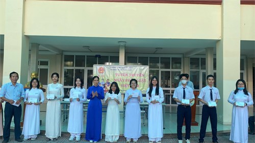 Tổng kết và trao giải hội thi  An toàn giao thông cho nụ cười ngày mai  cấp trường năm học 2024 - 2025.