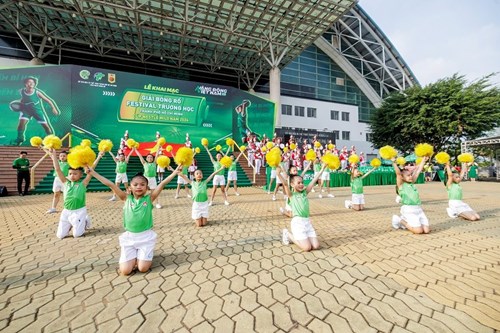 CLB Bóng rổ - Đội tuyển nam trường THPT Nguyễn Hiền tham dự giải Bóng rổ Festival Trường học TP.HCM – Cúp Nestlé MILO 2024.
