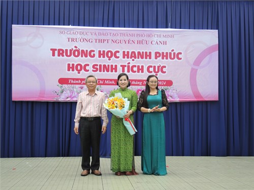 Trường thpt nguyễn hữu cảnh tổ chức chuyên đề: 
“trường học hạnh phúc, học sinh tích cực”