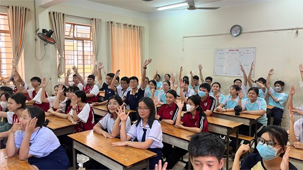Câu lạc bộ tiếng anh tháng 10 năm học 2024-2025!