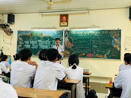 Trường thpt nguyễn hữu cảnh tổ chức chuyên đề:  tôn vinh truyền thống tôn sư trọng đạo - những việc cần làm cần thiết của học sinh trường thpt nguyễn hữu cảnh 