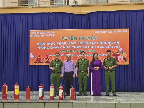 Trường thpt nguyễn hữu tổ chức tuyên truyền – diễn tập phương án phòng cháy chữa cháy và cứu nạn, cứu hộ năm học 2023-2024