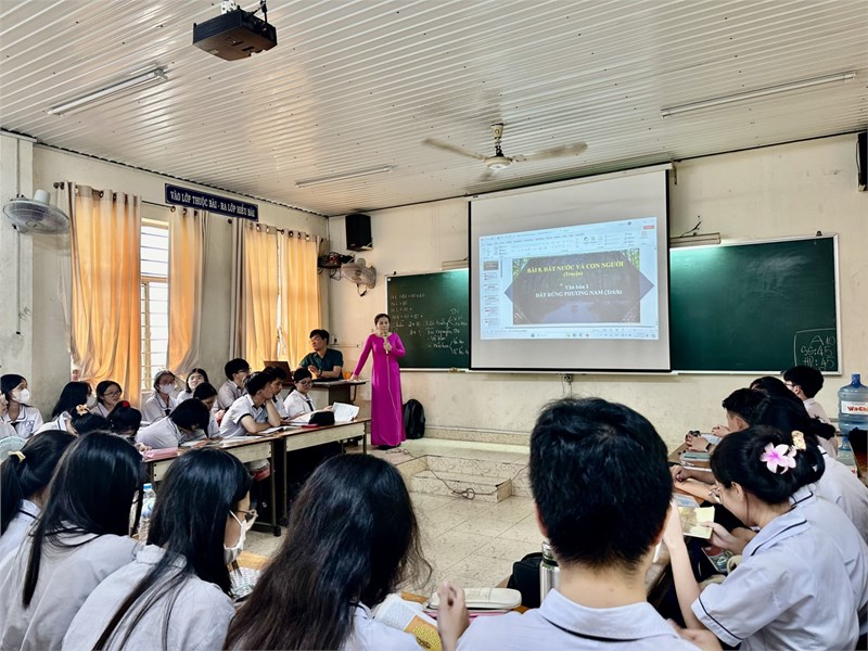 Tổ ngữ văn – địa lí

hoạt động dạy tích hợp liên môn

học kỳ ii – năm học: 2022-2023

bài dạy

môi trường và tài nguyên thiên nhiên –

đoạn trích “đất rừng phương nam”