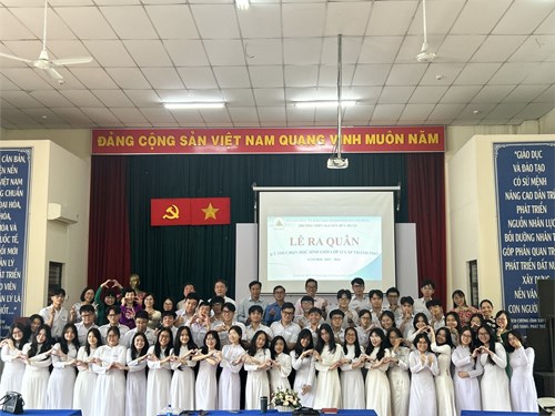 Lễ ra quân kỳ thi chọn học sinh giỏi lớp 12 cấp thành phố năm học 2023-2024.