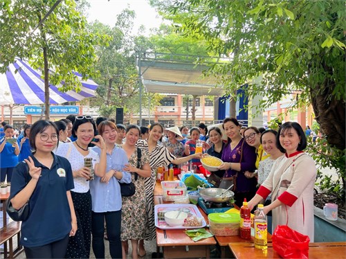Hội chợ  NHHÀ KHÔNG RÁC  - Một phiên chợ thật sự xanh