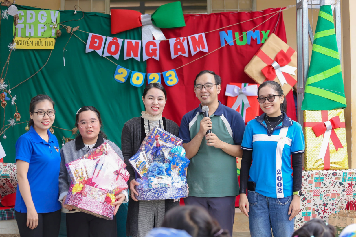 “Chương trình ĐÔNG ẤM CHO EM 2023 đã kết thúc, nhưng yêu thương thì còn mãi”