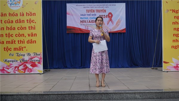 Tuyên truyền ngày thế giới phòng chống HIV/AIDS năm 2024