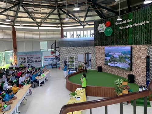 Hành trình Trải nghiệm STEM – Khu Nông nghiệp công nghệ cao Củ Chi ngày 03/11/2024