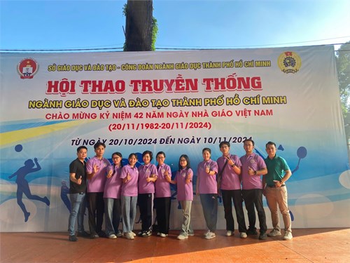 Công đoàn cơ sở trường THPT Nguyễn Thị Minh Khai sôi nổi tham gia các hoạt động chào mừng
kỷ niệm 42 năm ngày nhà giáo Việt Nam (20/11/1982 - 20/11/2024)