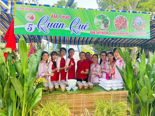 Công đoàn trường THPT Nguyễn Văn Cừ tham gia Hội thi nấu ăn chủ đề  Nhà giáo với ẩm thực Ba miền  Chào mừng kỷ niệm 42 năm Ngày Nhà giáo Việt Nam (20/11/1982 - 20/11/2024)