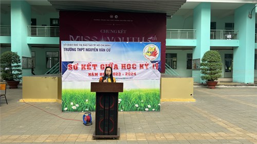 Trường THPT Nguyễn Văn Cừ tổ chức tuyên truyền cho học sinh về phòng, chống hoạt động đánh bạc trên không gian mạng và tín dụng đen