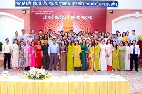 Trường THPT Nguyễn Văn Tăng tổ chức Lễ Giỗ Quốc Tổ Hùng Vương