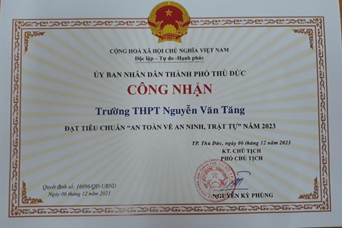 UBND thành phố Thủ Đức Công nhận trường THPT Nguyễn Văn Tăng Đạt tiêu chuẩn  AN TOÀN VỀ AN NINH, TRẬT TỰ  năm 2023
