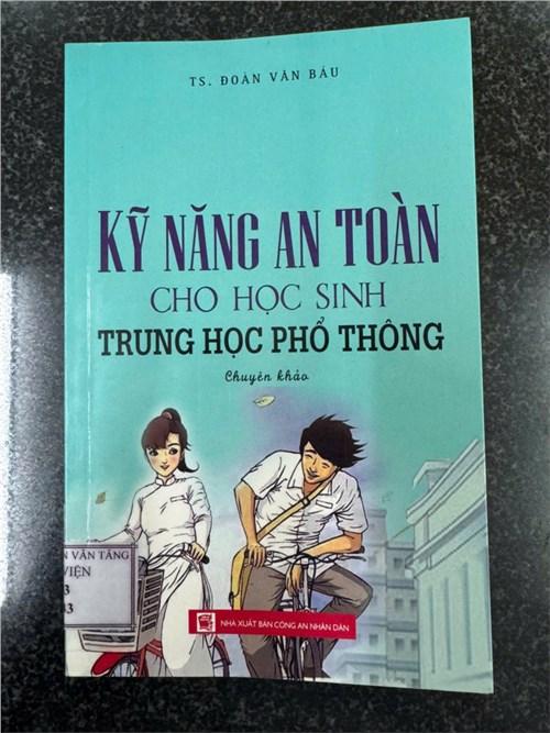Giới thiệu sách hay tháng 9 năm học 2024-2025