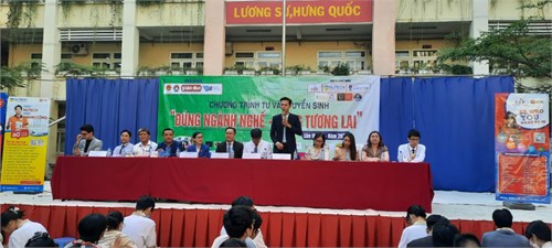 Chương trình tư vấn tuyển sinh cho học sinh khối 12 năm 2024