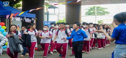 Hoạt động tìm hiểu ngành nghề tại trường đh nguyễn tất thành ngày 10/3/2024