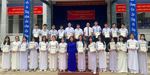 Lễ trao chứng chỉ IELTS lần 2