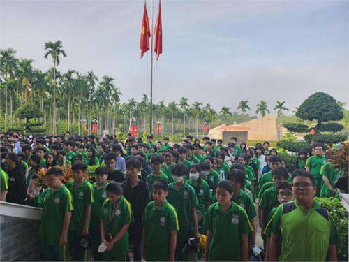 Học tập ngoại khóa - Hoạt động trải nghiệm