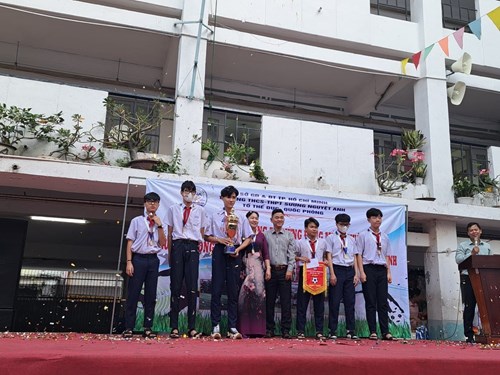 Lễ chào cờ sáng thứ hai