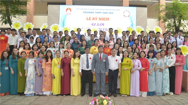 Lễ kỷ niệm 42 năm ngày Nhà giáo Việt Nam năm học 2024-2025.