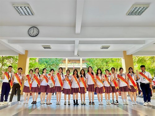 Chương trình Tây Thạnh Tour của học sinh khối 10 năm học 2024-2025