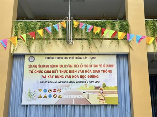 Xây dựng văn hóa giao thông an toàn gắn với xây dựng văn hóa học đường tại Trường THPT Tây Thạnh