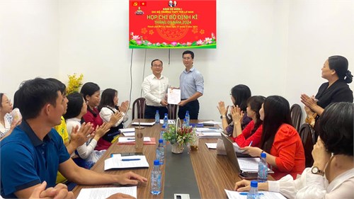 Sinh hoạt chi bộ tháng 9 năm 2024