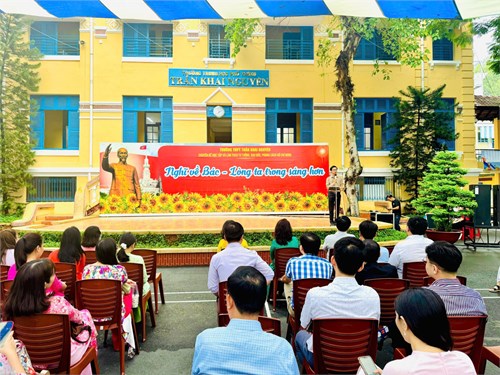 Chuyên mục: kể chuyện về bác hồ - “nghĩ về bác, lòng ta trong sáng hơn” tháng 10