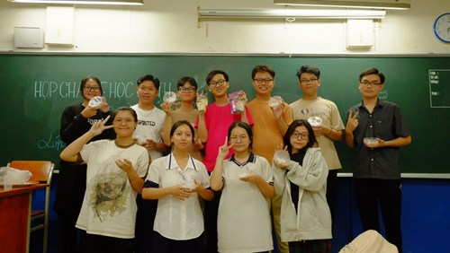 Hoạt động clb lịch sử “ẩm thực dân gian việt nam qua tết hàn thực và tết đoan ngọ”- gặp mặt và tổng kết hoạt động cuối năm học
