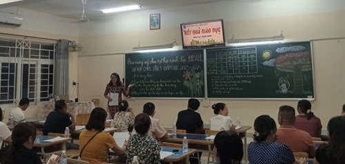Họp cha mẹ học sinh khối 10, 11 năm học 2023 - 2024