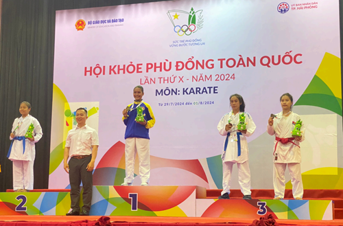Tuyên dương và chúc mừng Huy chương vàng giải Karate cá nhân Hội khỏe Phù Đổng toàn quốc lần thứ X năm 2024