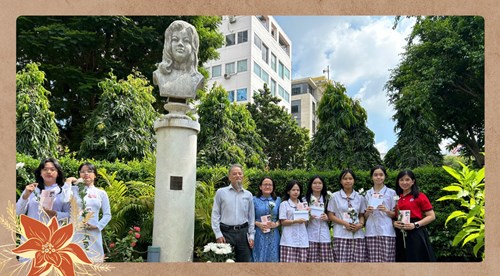 Học sinh trường THPT Trần Phú nhận học bổng Quách Thị Trang