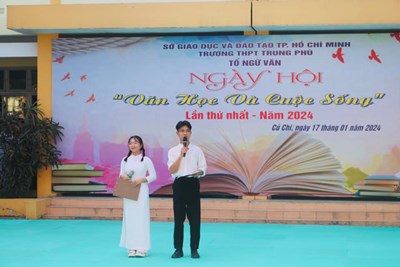 Ngày hội văn học lần thứ I - chủ đề  Văn học và Cuộc sống 