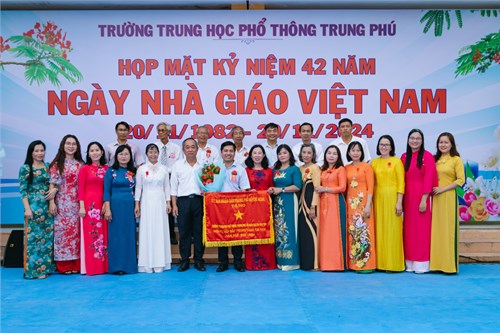 Họp mặt kỷ niệm 42 năm Ngày Nhà giáo Việt Nam 20/11 năm 2024