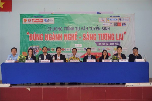 Chương trình tư vấn tuyển sinh -  Đúng ngành nghề - Sáng tương lai 