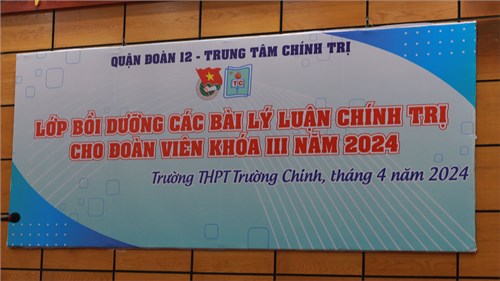 Lớp bồi dưỡng các bài lý luận chính trị cho đoàn viên