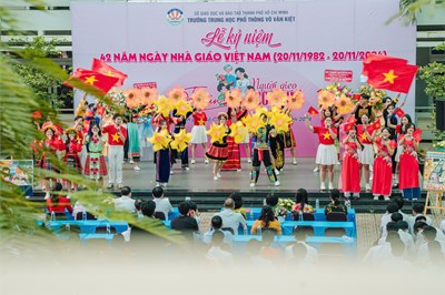 Lễ kỷ niệm 42 năm ngày nhà giáo việt nam