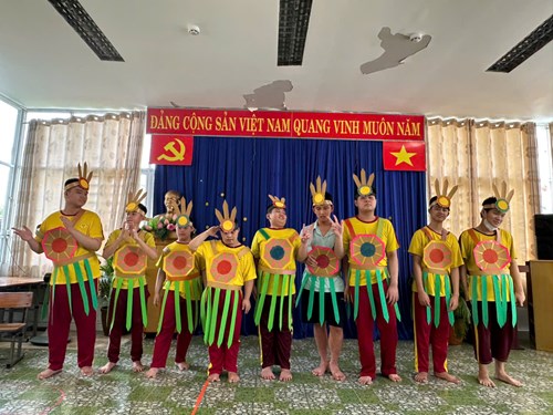 Một số hình ảnh hoạt động vui chơi hướng về cội nguồn dân tộc của các em học sinh Trường Niềm Tin quận Phú Nhuận.