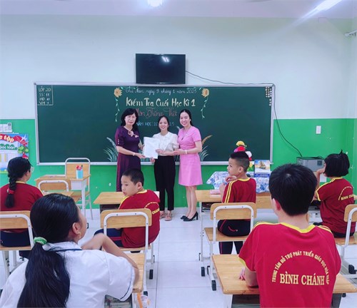 Trung tâm HTPT GDHN Bình Chánh tổ chức Thi Kiểm tra HKI-Môn Tiến Việt