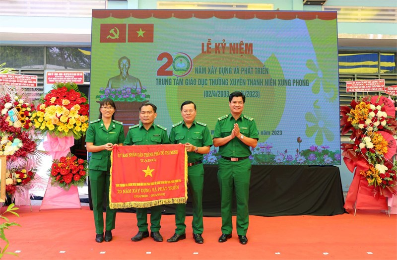 Ngôi trường Thanh niên xung phong