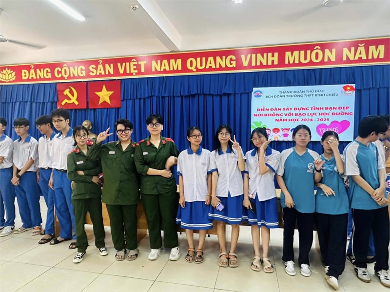 Đoàn trường THPT Bình Chiểu tố chức Diễn đàn xây dụng tình bạn đẹp, nói không với bạo lực học đường năm học 2024-2025