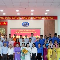 Lễ kết nạp đảng viên cho đồng chí Phan Nguyễn Cát Tường