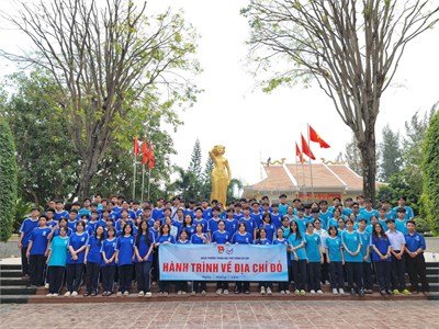 Hoạt Động Ngoại Khóa - Hành Trình Về Địa Chỉ Đỏ Năm 2025