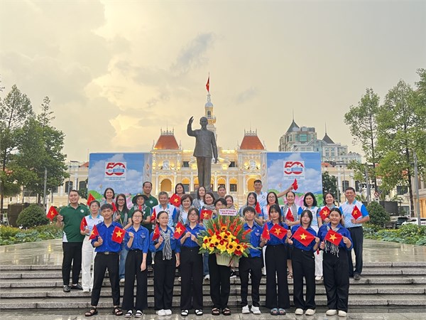 Hoạt động chào mừng kỷ niệm 50 năm Ngày Giải phóng miền Nam, thống nhất đất nước (30/4/1975 – 30/4/2025) và kỷ niệm 20 năm thành lập trường THPT Hiệp Bình (06/06/2005 – 06/06/2025)