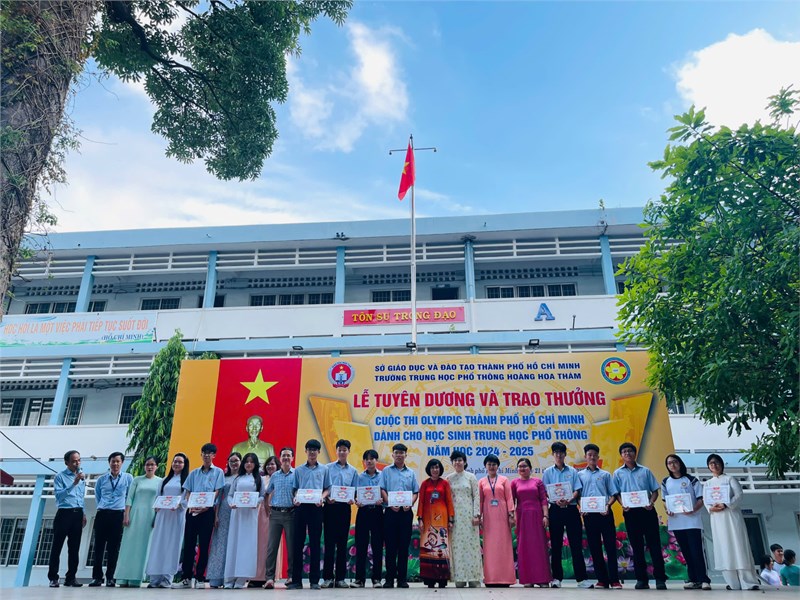 Lễ tuyên dương và trao thưởng cuộc thi Olympic Thành phố Hồ Chí Minh dành cho học sinh THPT - Năm học 2024 - 2025