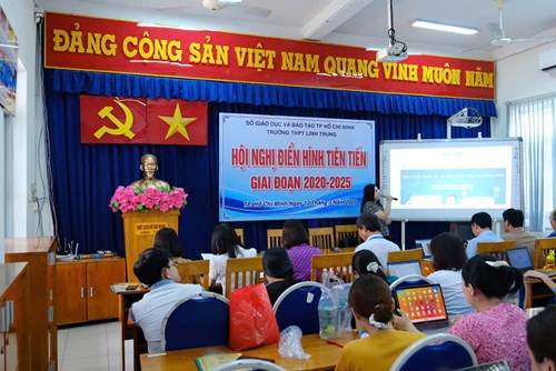 Toạ đàm - Tập huấn sử dụng AI của tập đoàn Viettel trong dạy học